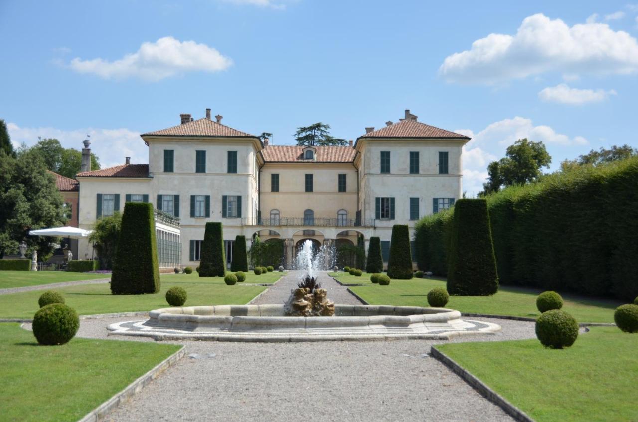 Feeling At Home - Varese Apartment Esterno foto