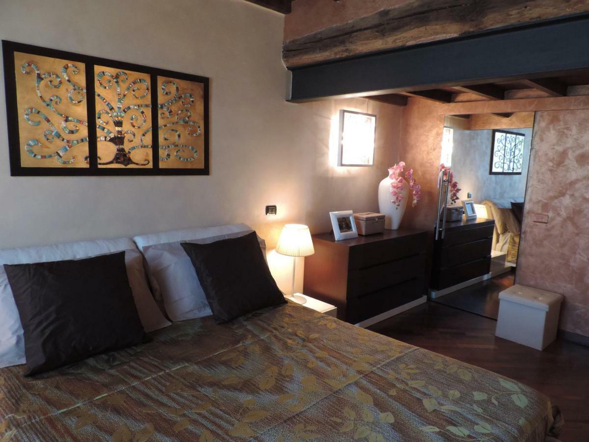 Feeling At Home - Varese Apartment Esterno foto