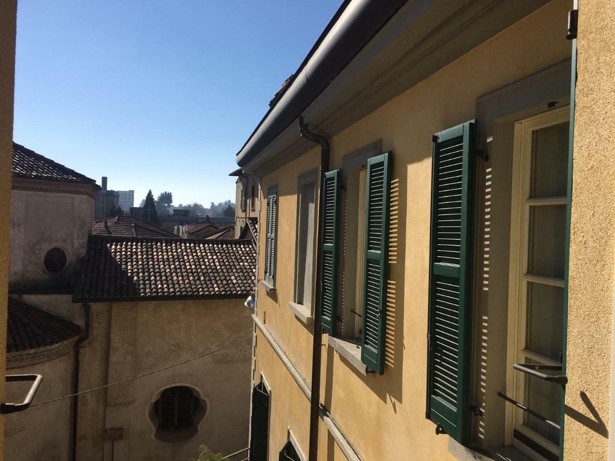 Feeling At Home - Varese Apartment Esterno foto