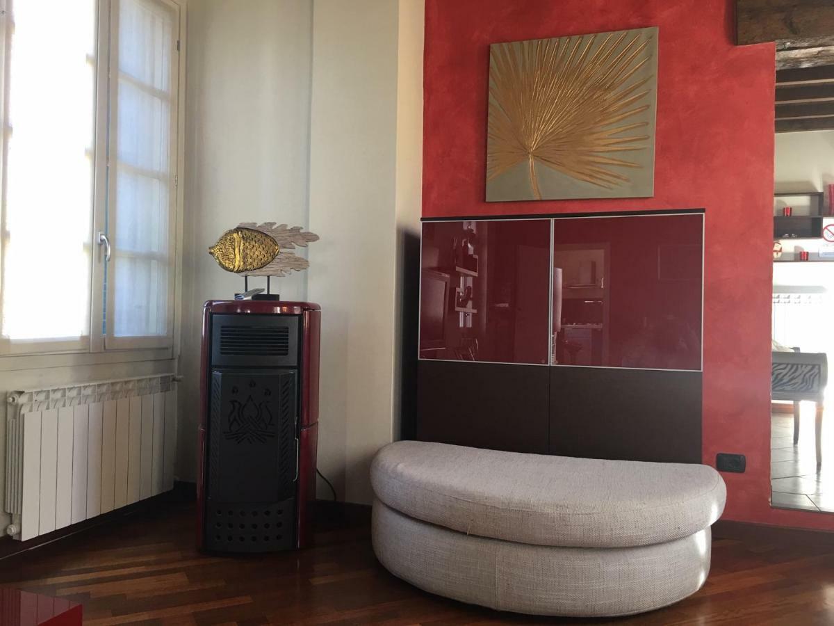 Feeling At Home - Varese Apartment Esterno foto