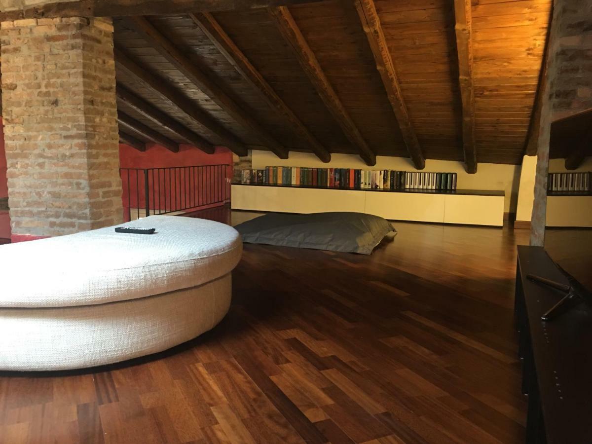 Feeling At Home - Varese Apartment Esterno foto