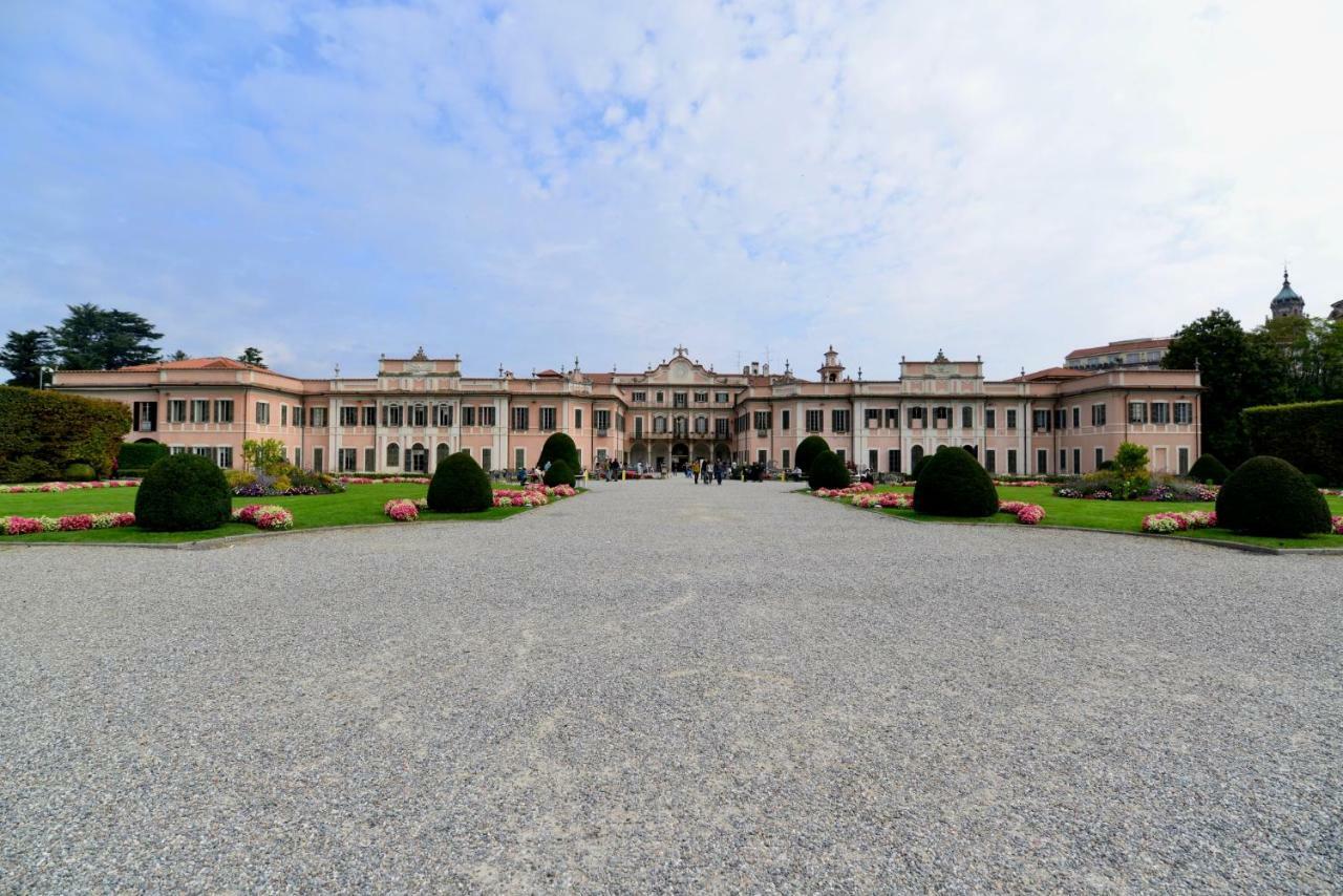 Feeling At Home - Varese Apartment Esterno foto