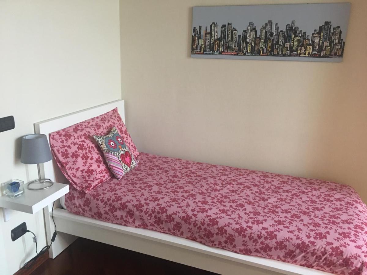 Feeling At Home - Varese Apartment Esterno foto